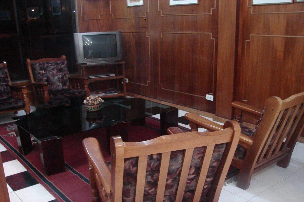 Cheltum Hotel Трелью Экстерьер фото